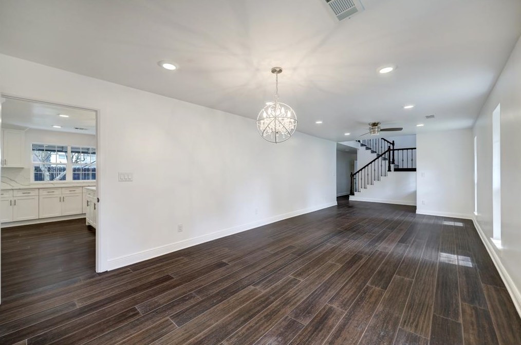 10602 Riverview Dr, Houston TX  77042-1389 exterior