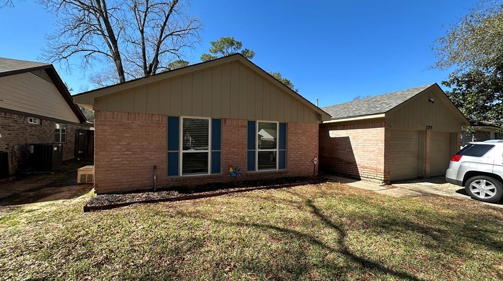 23219 Briarcreek Blvd, Spring TX  77373-6217 exterior