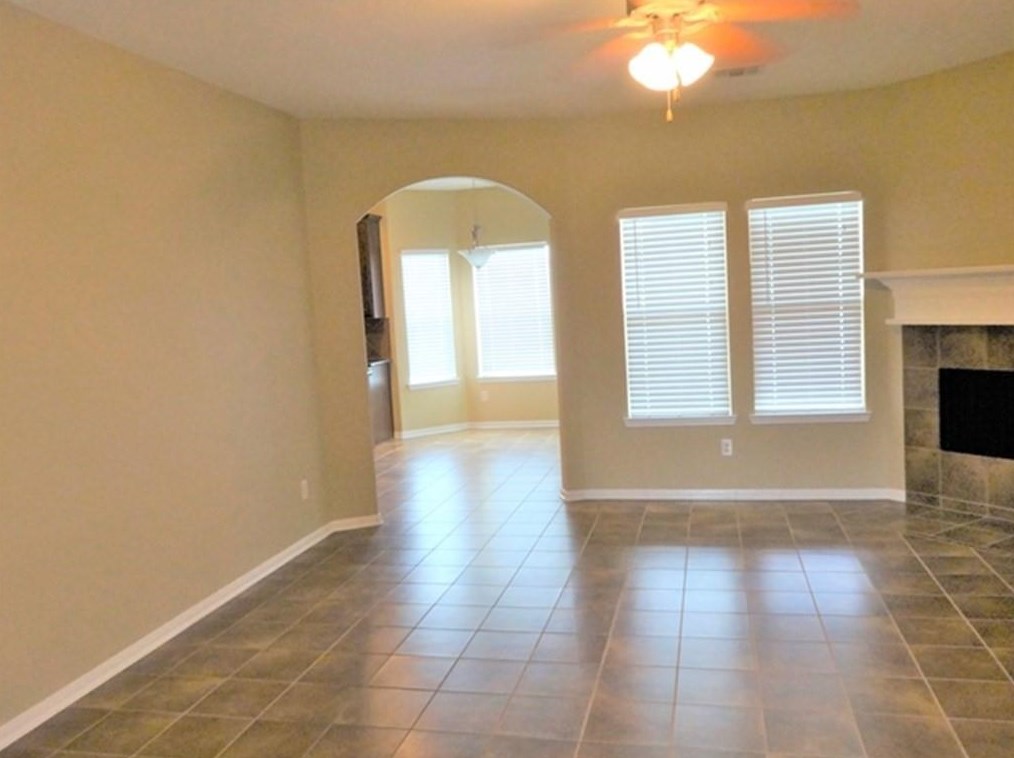 6627 Ashland Terrace Ln, Richmond, TX 77469