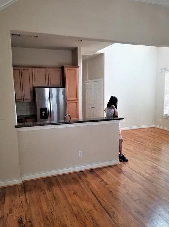 5744 Kiam St, Houston TX  77007-1121 exterior