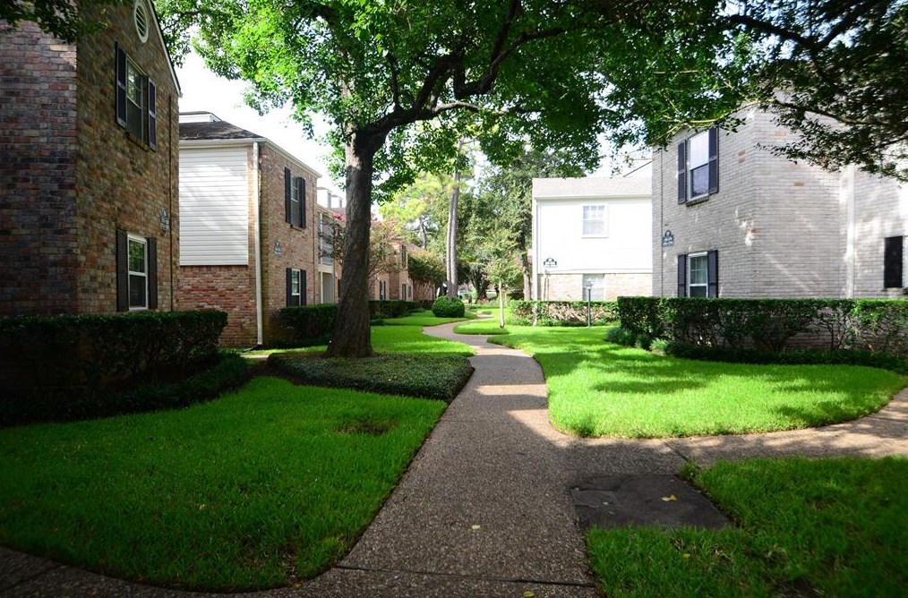12978 Trail Hollow Dr # 2978, Houston, TX