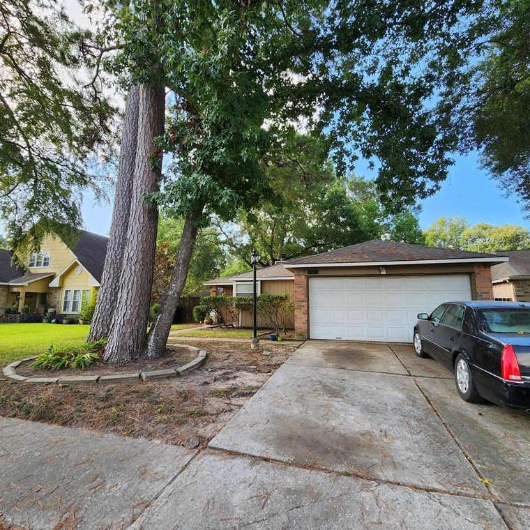 6938 Foxbrook Dr, Humble, TX 77338