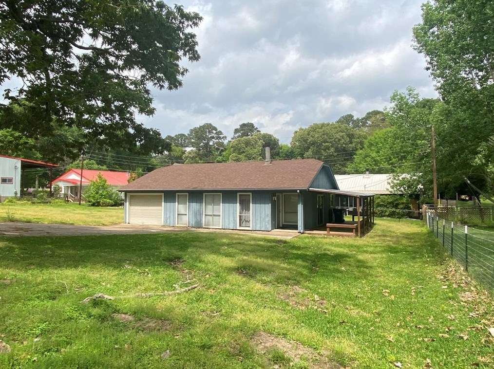 161 S Lakeway Cir, Chita, TX 75862