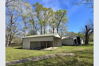 1083 County Road 3141 E, Cleveland, TX 77327 - Photo 20
