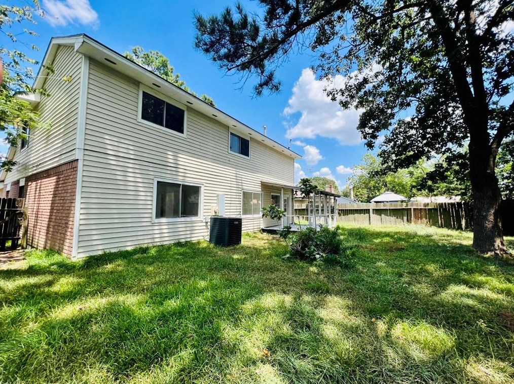 24219 Lone Elm Dr, Spring, TX 77373-6387