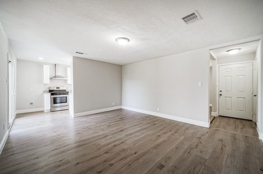 11102 Roandale Dr, Houston TX  77048-1521 exterior
