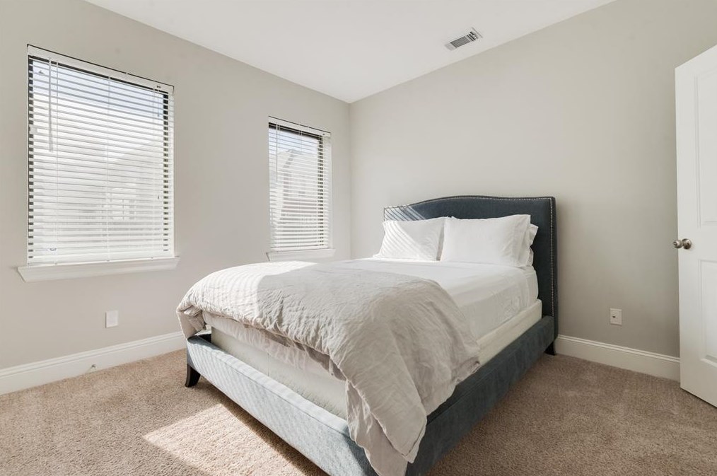 2821 Pease St, Houston TX  77003-5322 exterior