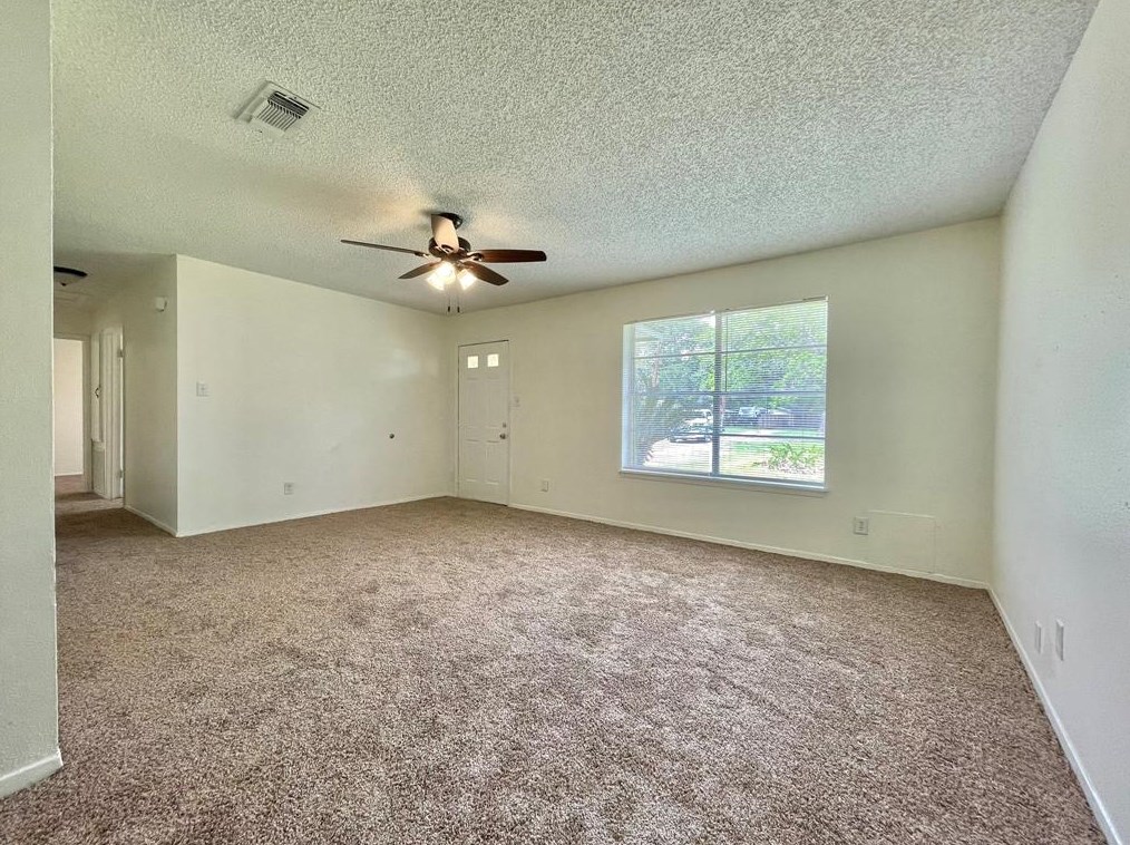 119 Stanford St, Richwood, TX 77566
