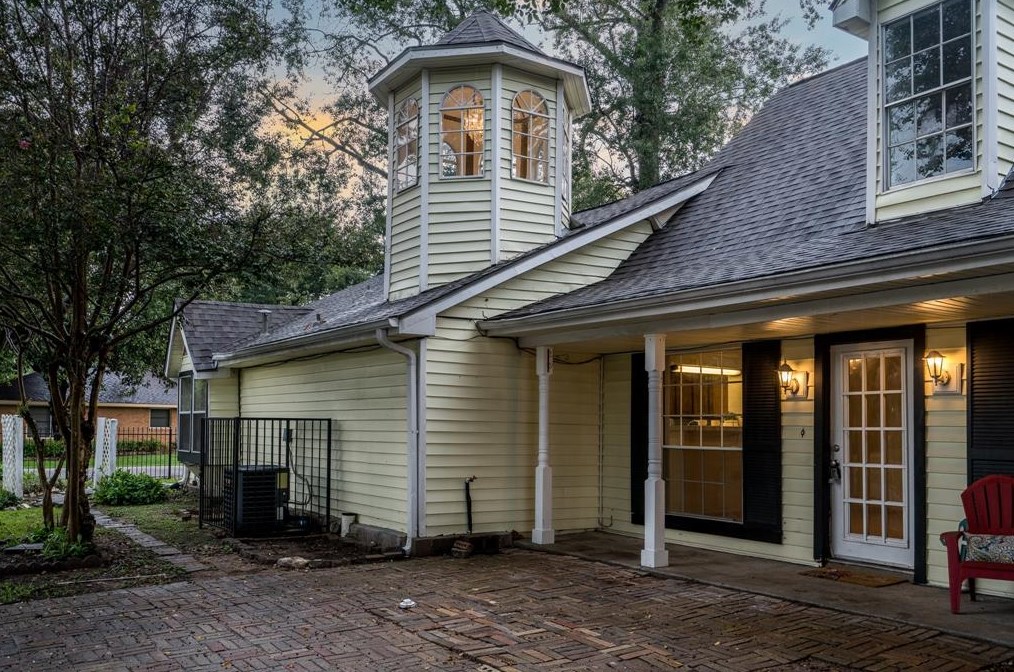 200 Fannin St, Tomball, TX 77375
