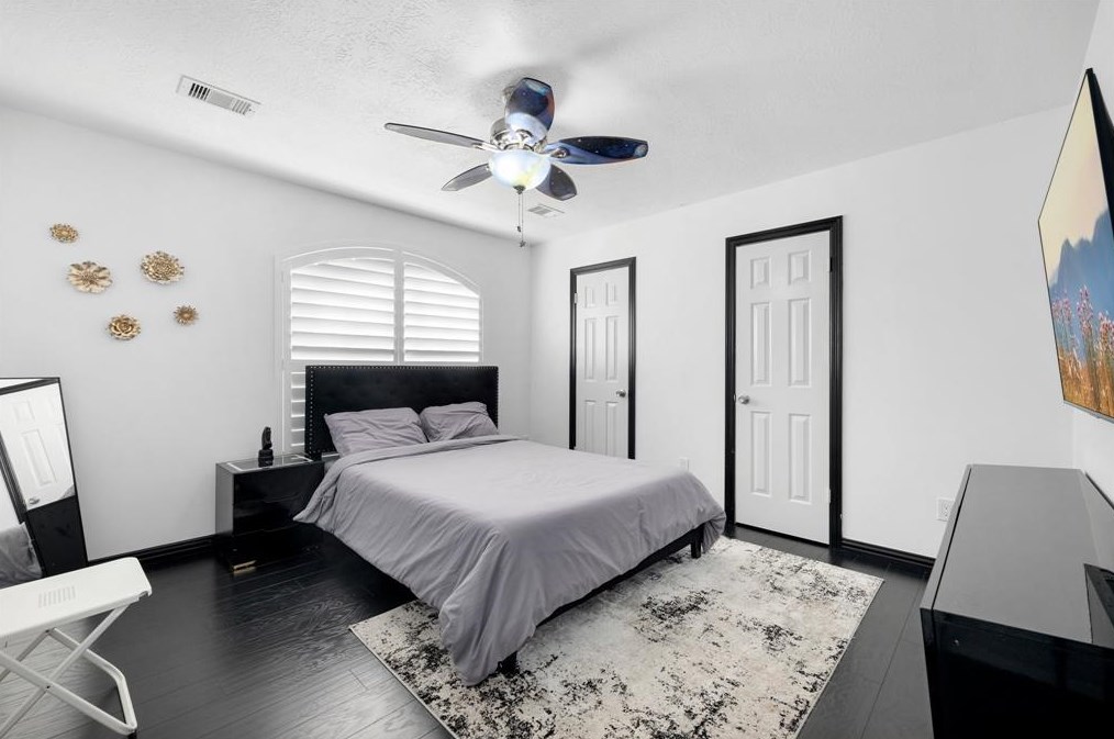 14710 San Luis Rey Dr, Houston TX  77083-4515 exterior