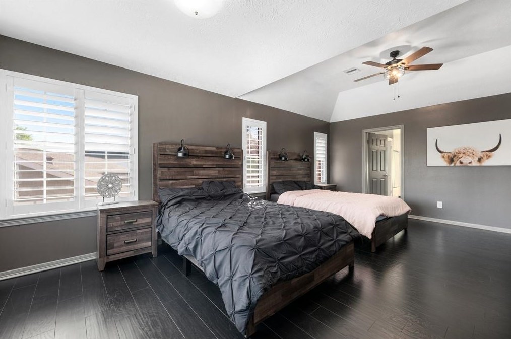 14710 San Luis Rey Dr, Houston TX  77083-4515 exterior