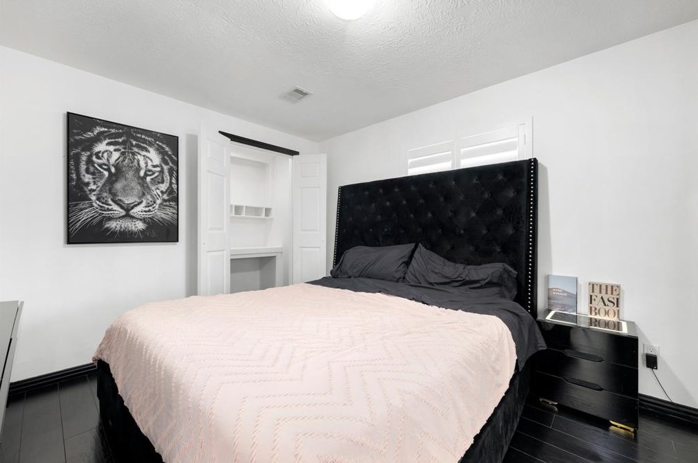 14710 San Luis Rey Dr, Houston TX  77083-4515 exterior