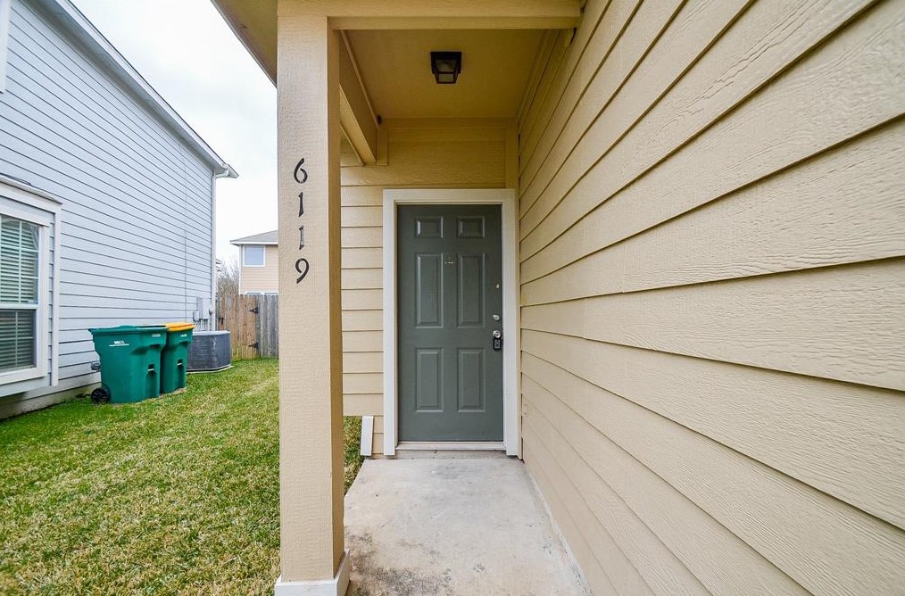 6119 Yorkglen Manor Ln, Houston, TX 77084-2583