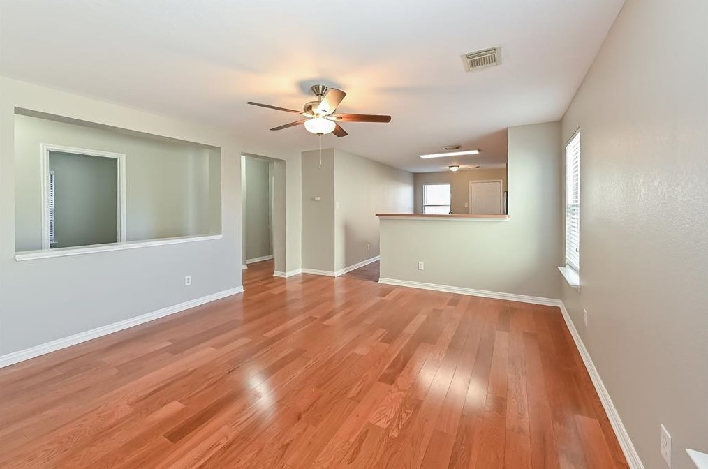 407 Remington Creek Dr, Houston TX  77073-4332 exterior