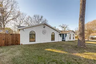 6931 Wagonwheel Ln, Houston, TX 77088 - Photo 2