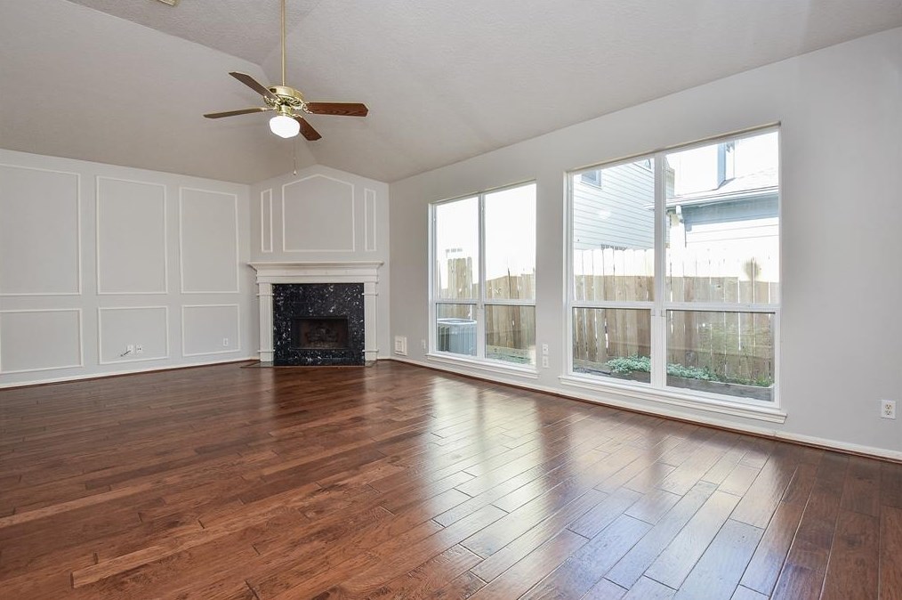 5842 Cinnamon Crk Cir, Houston TX  77084-2149 exterior