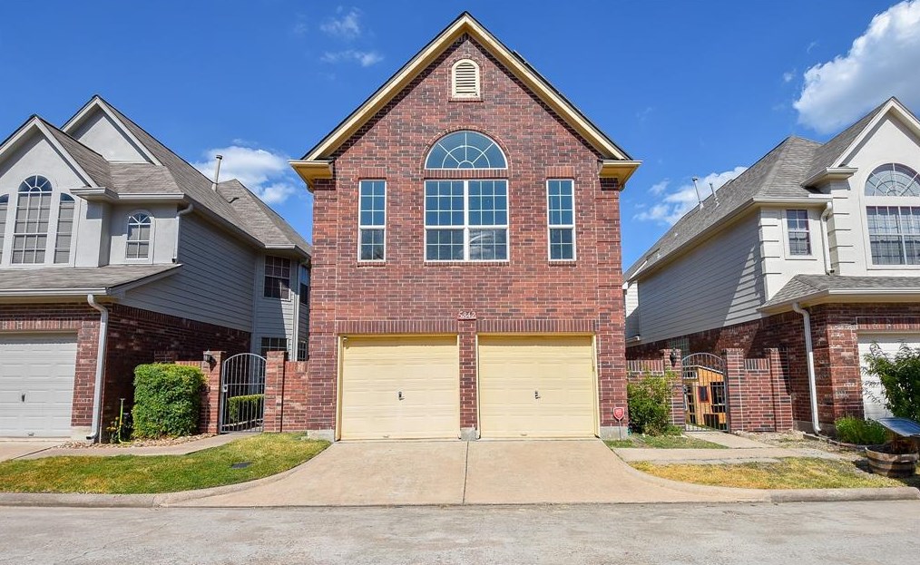 5842 Cinnamon Creek Cir, Houston, TX 77084-2164