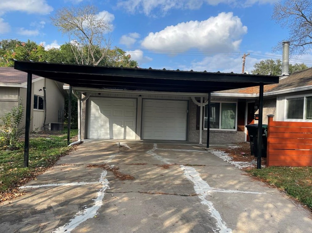 9414 Highmeadow Dr, Houston, TX 77063