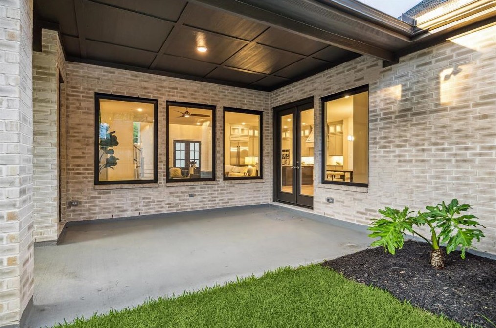 12503 Vindon Dr, Houston TX  77024-4000 exterior