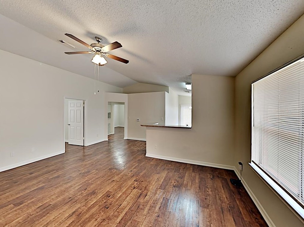 3126 Boynton Dr, Houston, TX 77045