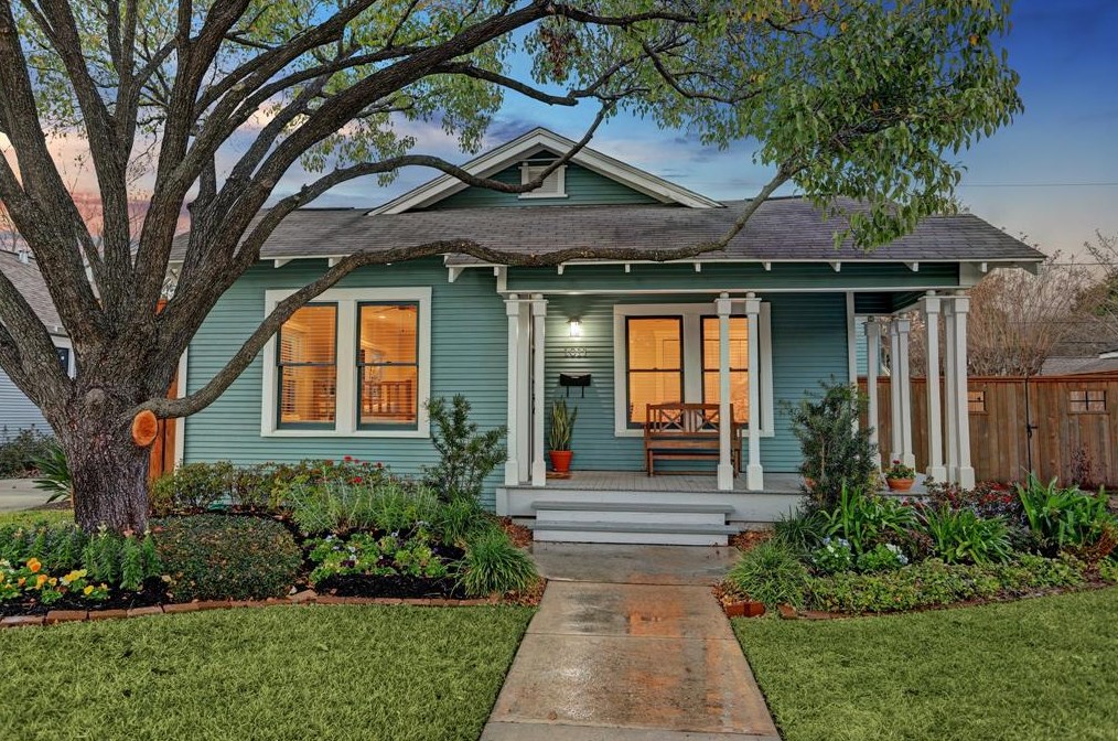 1011 Fugate St, Houston, TX 77009-5013