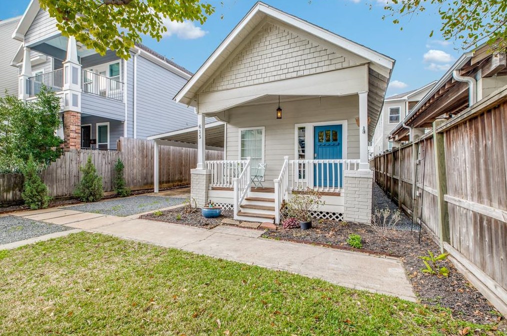 615 Allston St, Houston, TX 77007