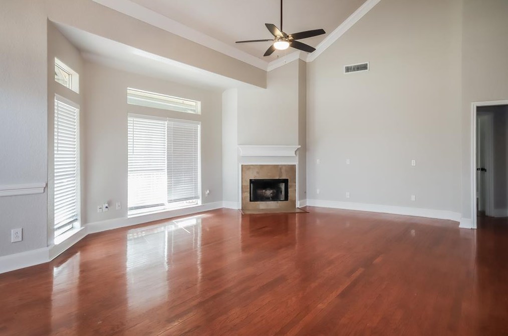 3527 Bayou Forest Dr, Morgans Point, TX 77571