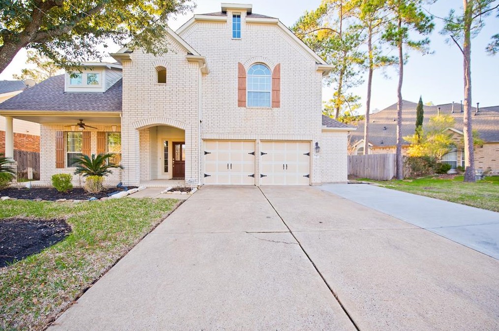 18419 Cascade Timbers Ln, Tomball, TX 77377