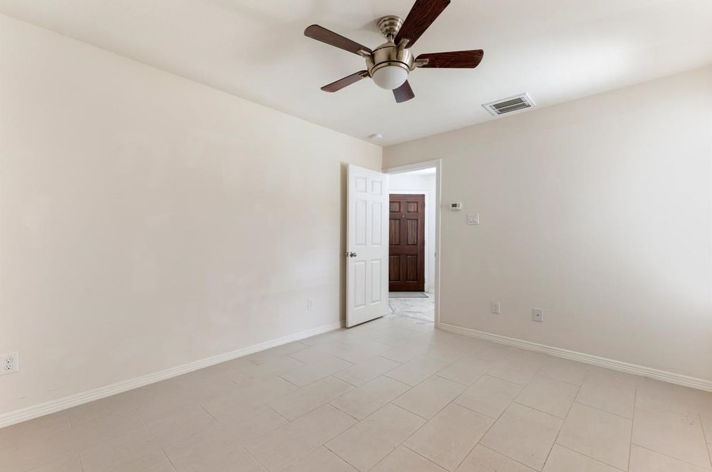 8101 Silverton Crk Ln, Houston TX  77040-5152 exterior