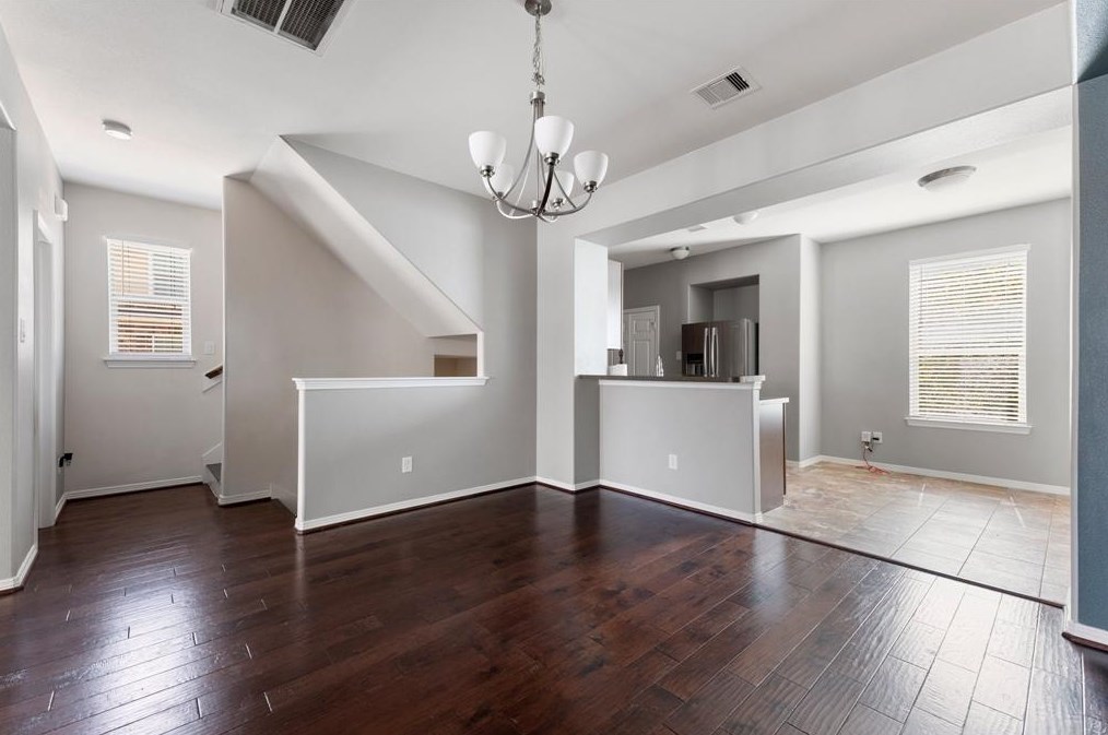 8101 Silverton Crk Ln, Houston TX  77040-5152 exterior