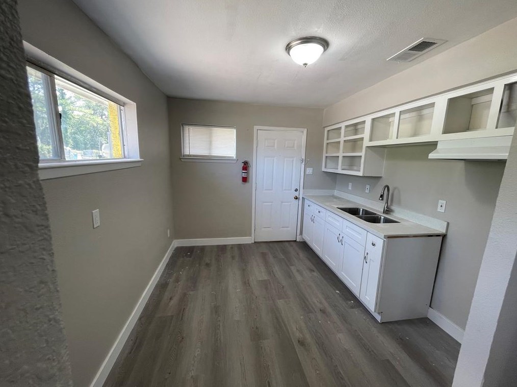 7809 Glass St, Houston TX  77016-6244 exterior
