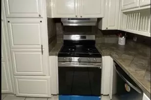 303 S 17th St, Nederland, TX 77627 - Photo 6