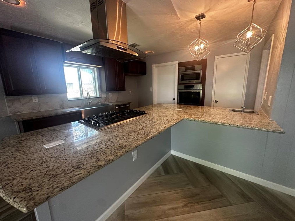 12439 Huntington Field Dr, Houston, TX 77099