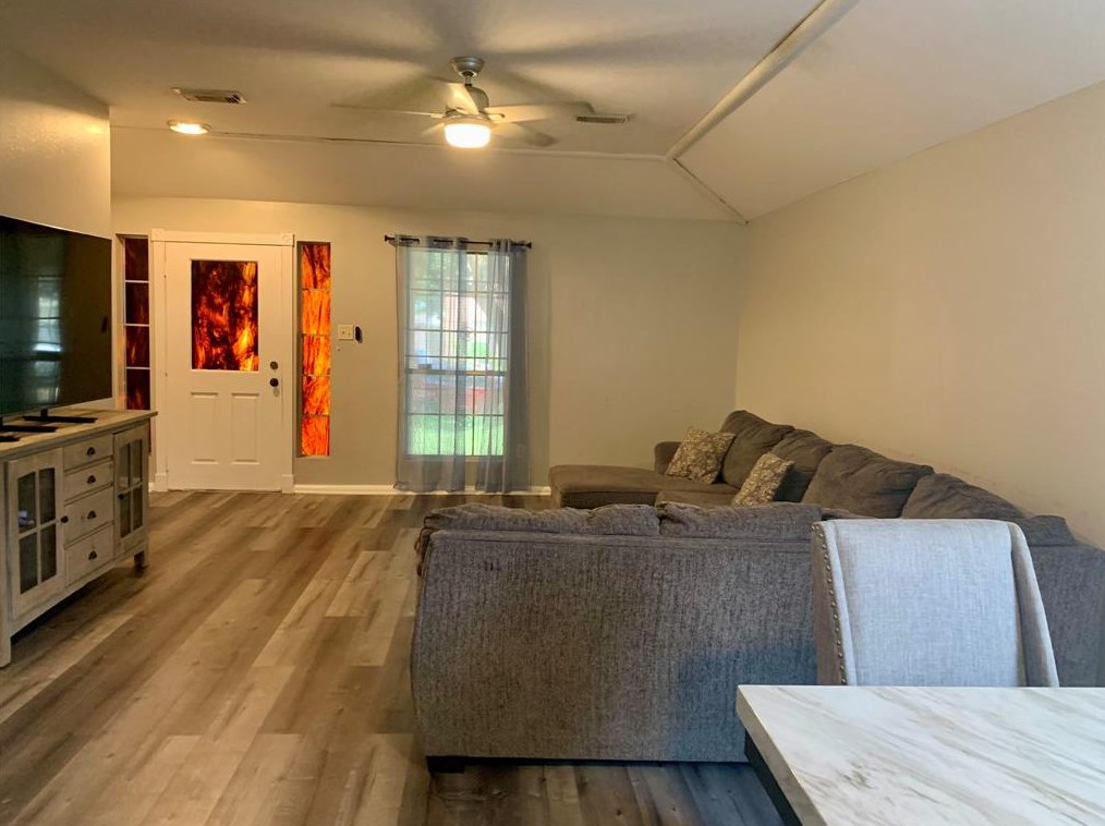 2422 Chalet Rd, Houston, TX 77038-2079