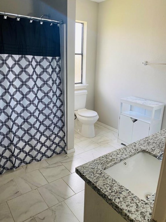 15506 Scenic Hvn Dr, Houston TX  77083-5451 exterior