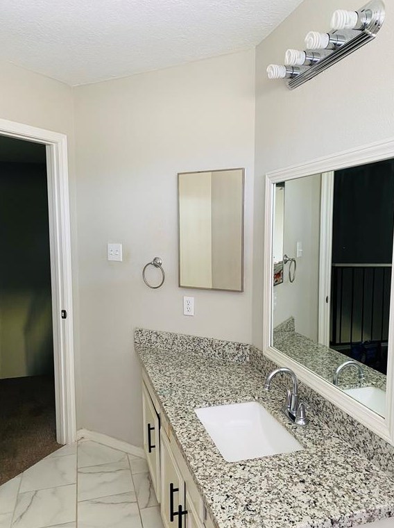 15506 Scenic Hvn Dr, Houston TX  77083-5451 exterior