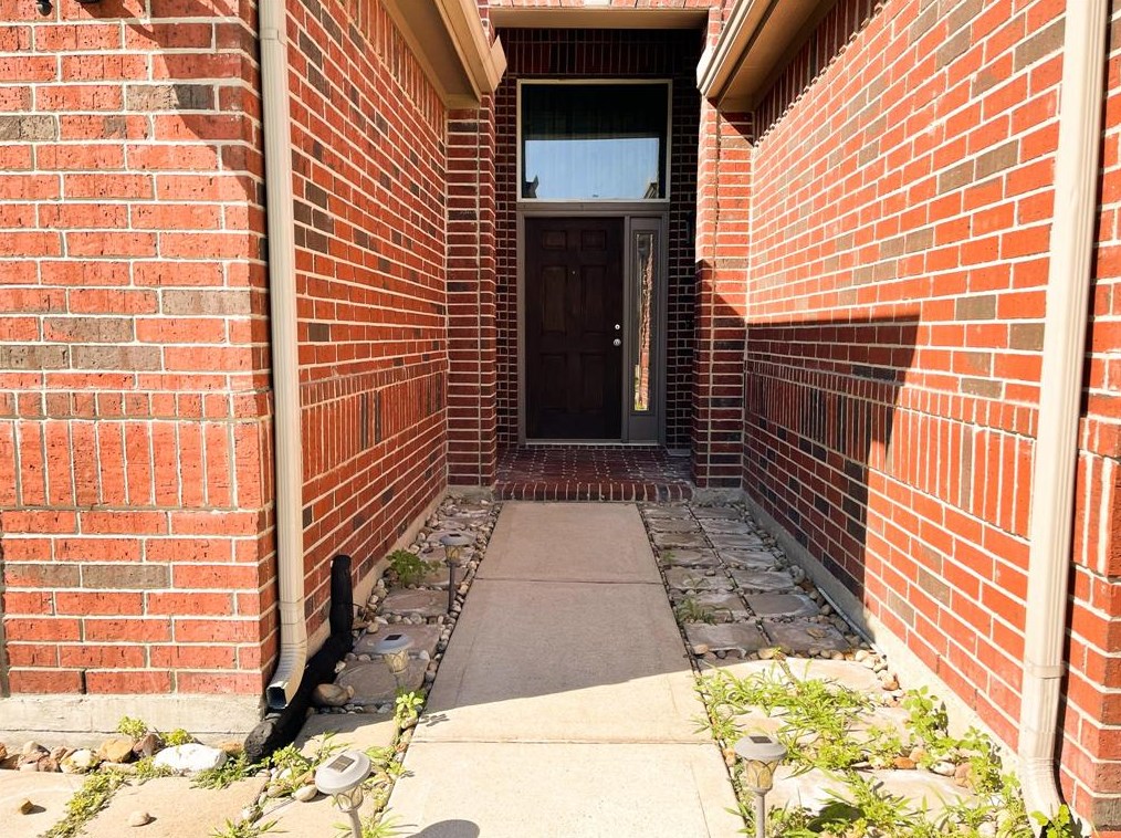 16406 Sheffield Run Dr, Houston TX  77084-7285 exterior