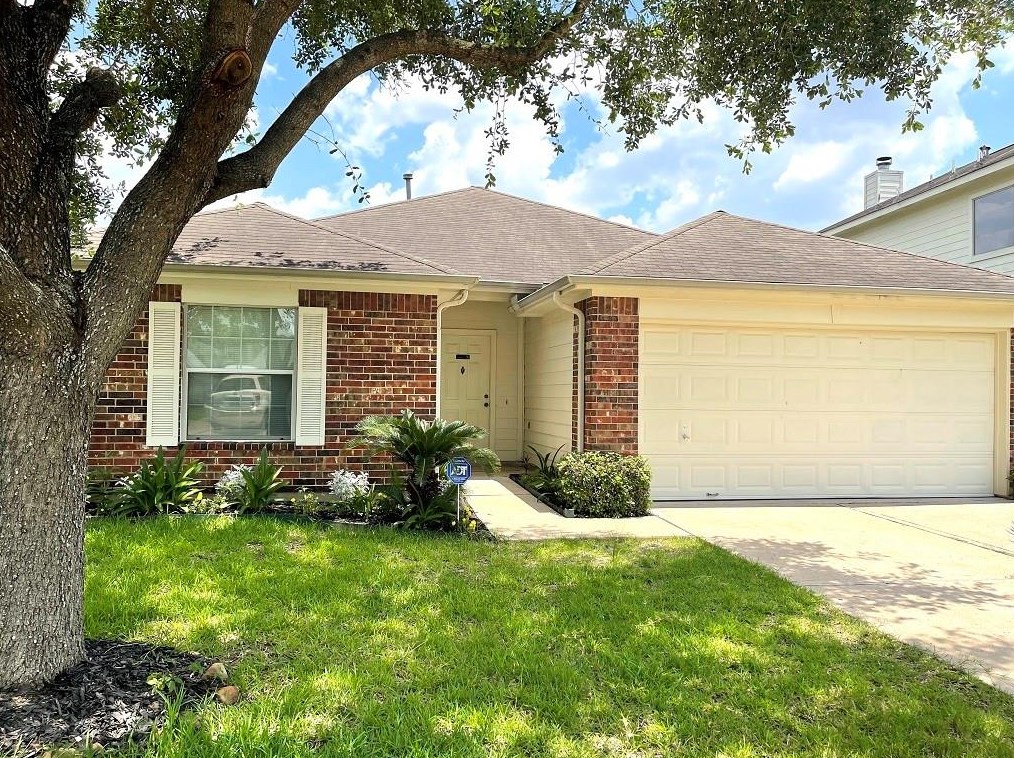 19706 Cannon Fire Dr, Katy, TX 77449