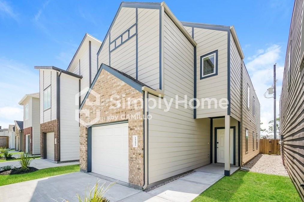 15251 Estrella W, Houston, TX 77073