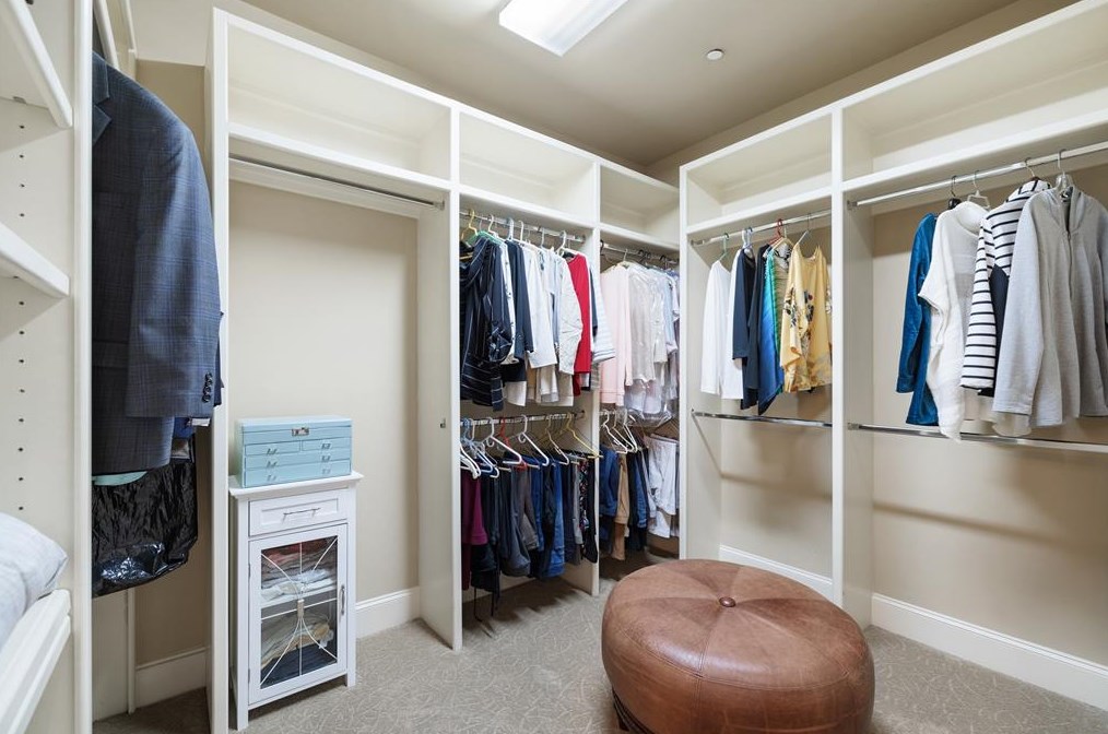 1372 Lake Pointe Pkwy, Sugar Land TX 77478-3996 exterior