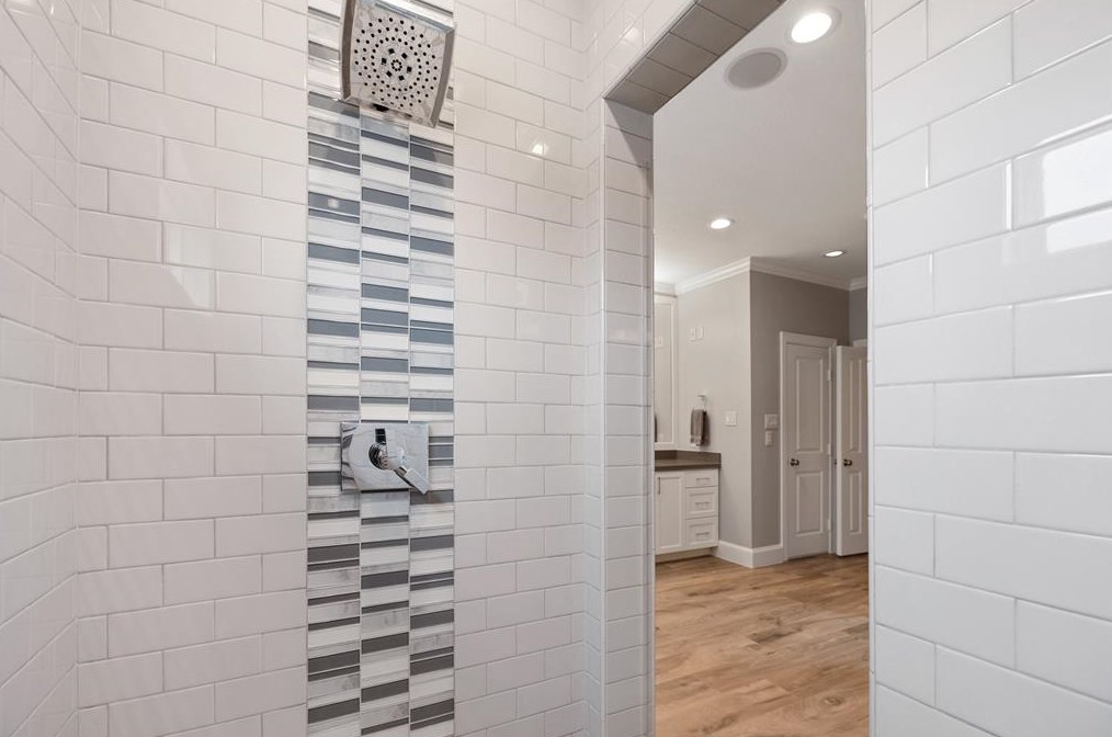 1372 Lake Pointe Pkwy, Sugar Land TX 77478-3996 exterior