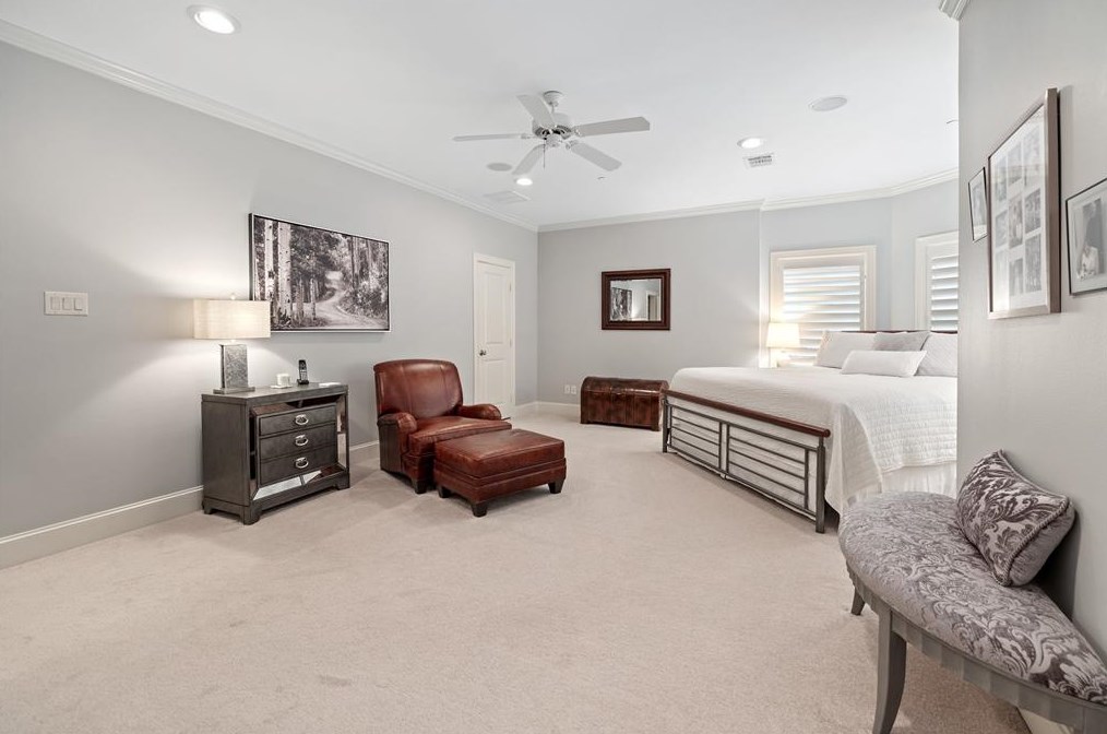 1372 Lake Pointe Pkwy, Sugar Land TX 77478-3996 exterior