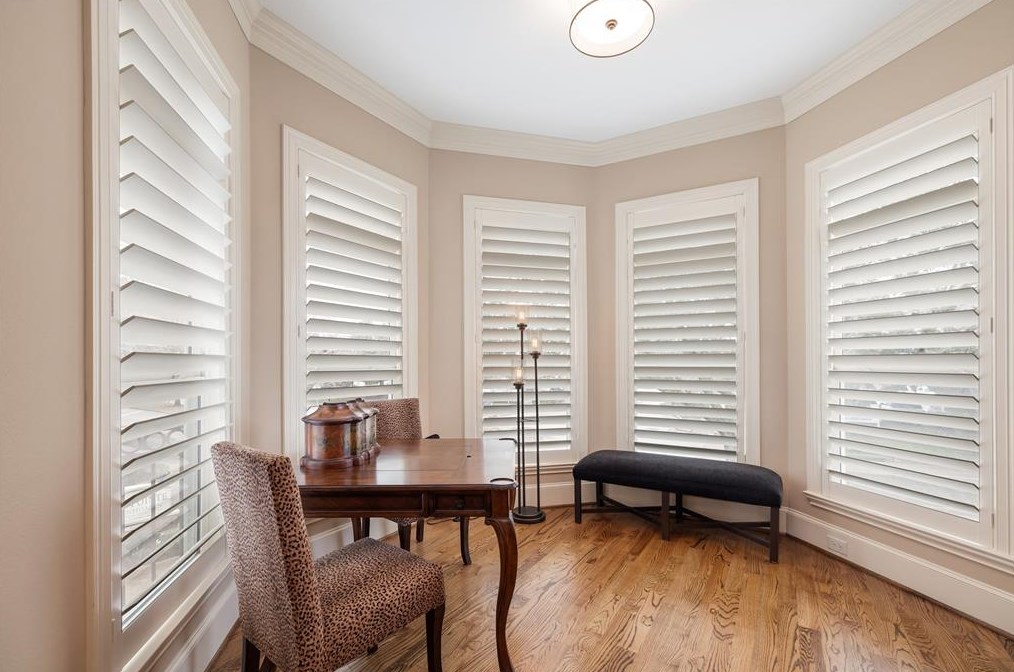 1372 Lake Pointe Pkwy, Sugar Land TX 77478-3996 exterior