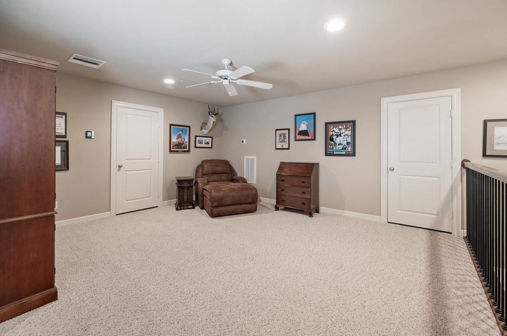 1372 Lake Pointe Pkwy, Sugar Land TX 77478-3996 exterior