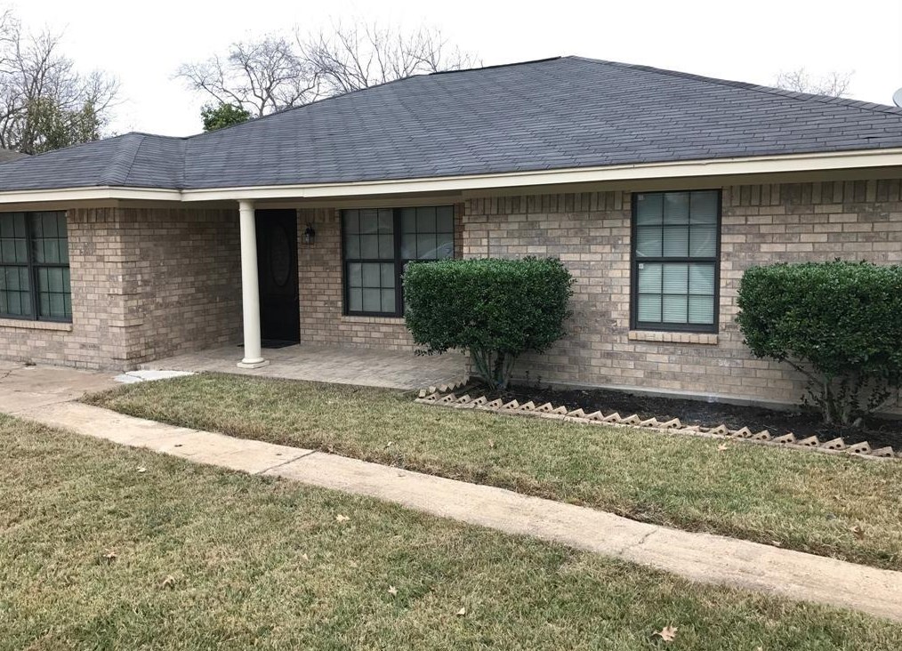 3815 Amos St, Houston, TX 77021