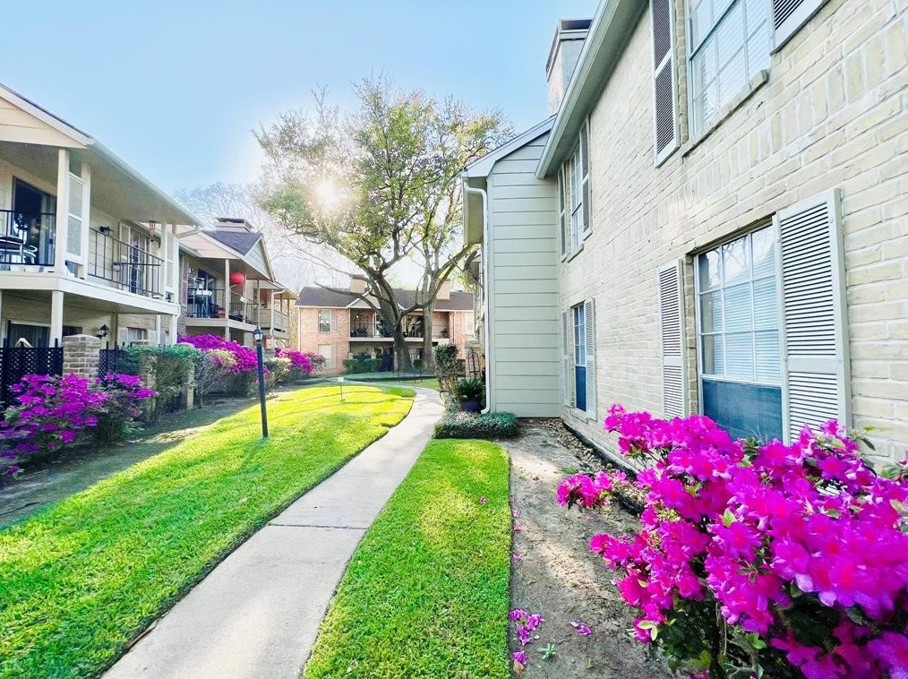 2800 Jeanetta St #2809, Houston, TX 77063