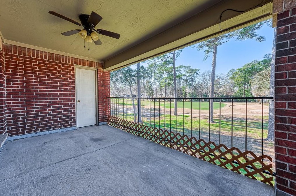 200 Panorama Dr, Conroe TX  77304-3417 exterior