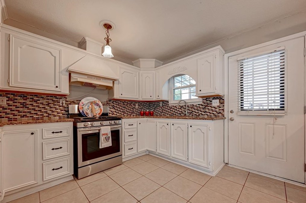 10804 Flaxman St, Houston TX  77029-3755 exterior