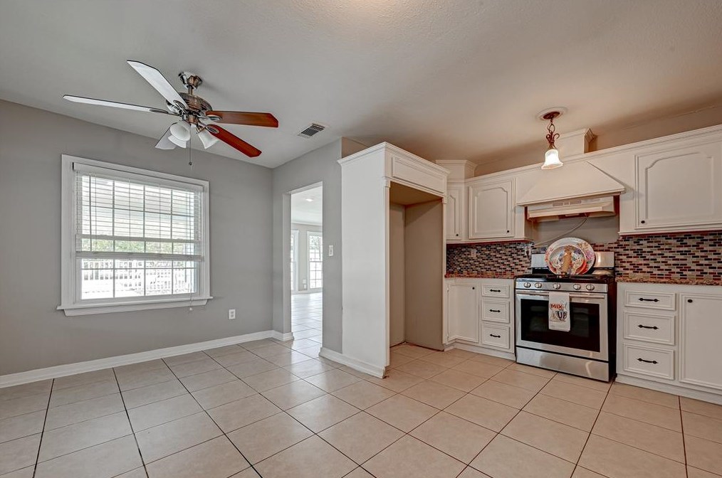 10804 Flaxman St, Houston TX  77029-3755 exterior