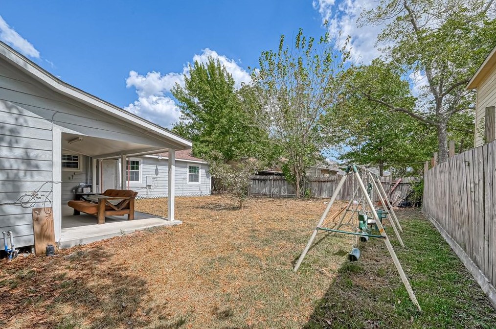 10804 Flaxman St, Houston TX  77029-3755 exterior